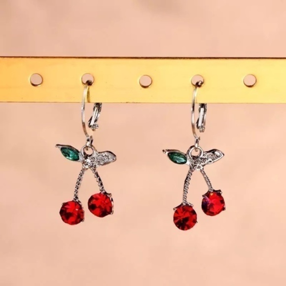 3/$30 🤍 Rhinestone Cherry Earrings